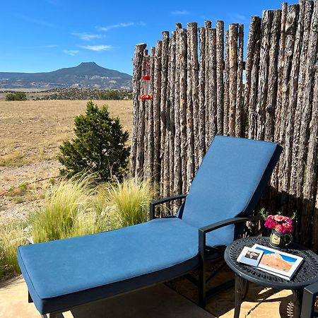 The Grand Hacienda Inn With Breakfast Abiquiu Exterior photo