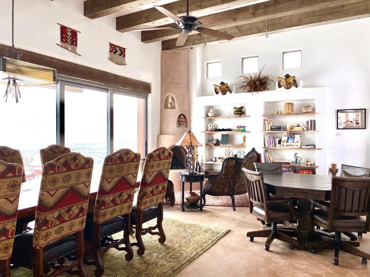The Grand Hacienda Inn With Breakfast Abiquiu Exterior photo