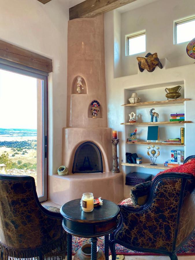 The Grand Hacienda Inn With Breakfast Abiquiu Exterior photo