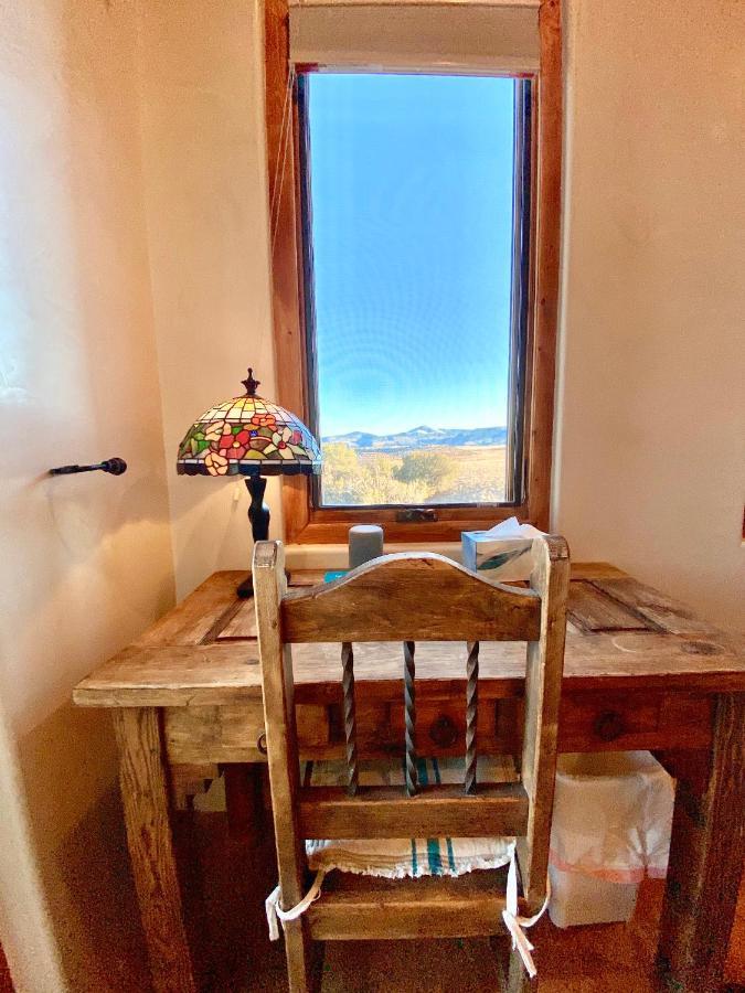 The Grand Hacienda Inn With Breakfast Abiquiu Exterior photo