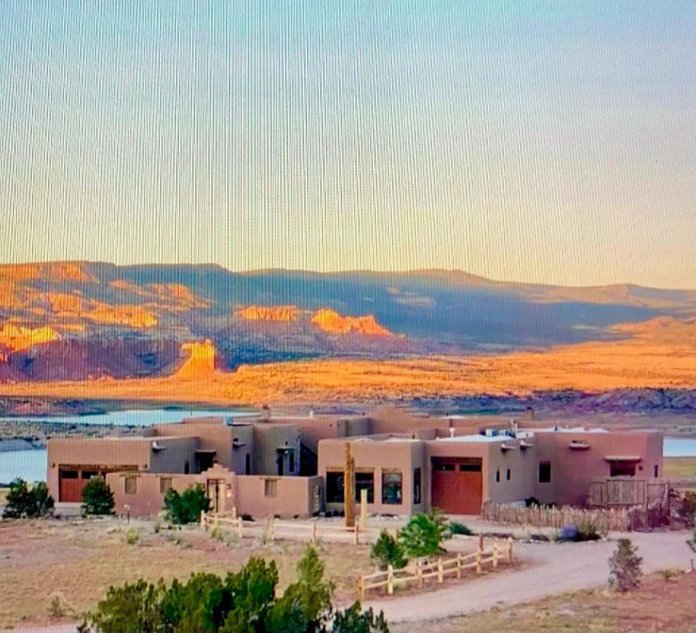 The Grand Hacienda Inn With Breakfast Abiquiu Exterior photo